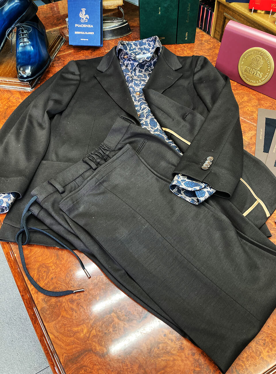 BESPOKE.I テーラーアイハラのオーダースーツ aihara_03.jpg